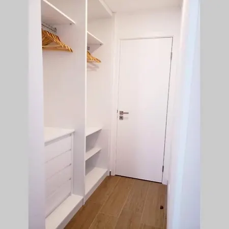 Feira Da Ladra Comfy Premium Lägenhet *