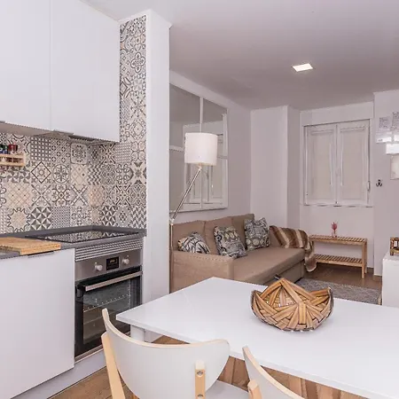 Feira Da Ladra Comfy Premium * Lizbona