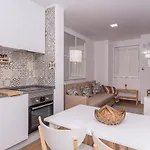 Feira Da Ladra Comfy Premium * Lisboa
